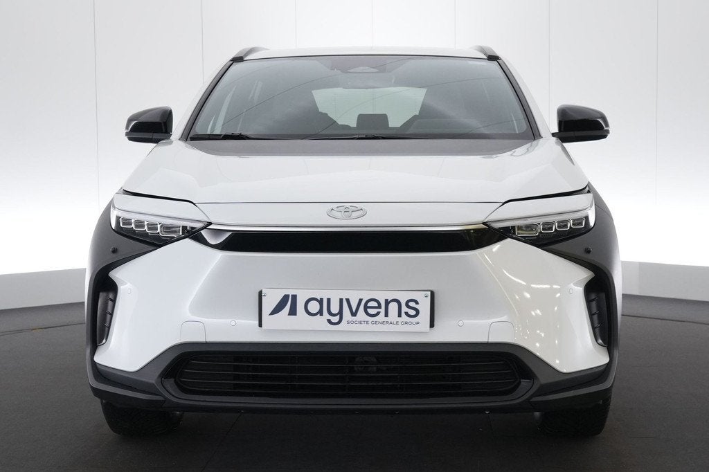 (2DGC093) TOYOTA BZ4X, Autos, Toyota, Achat, Entreprise, Phares entièrement LED, 5 portes