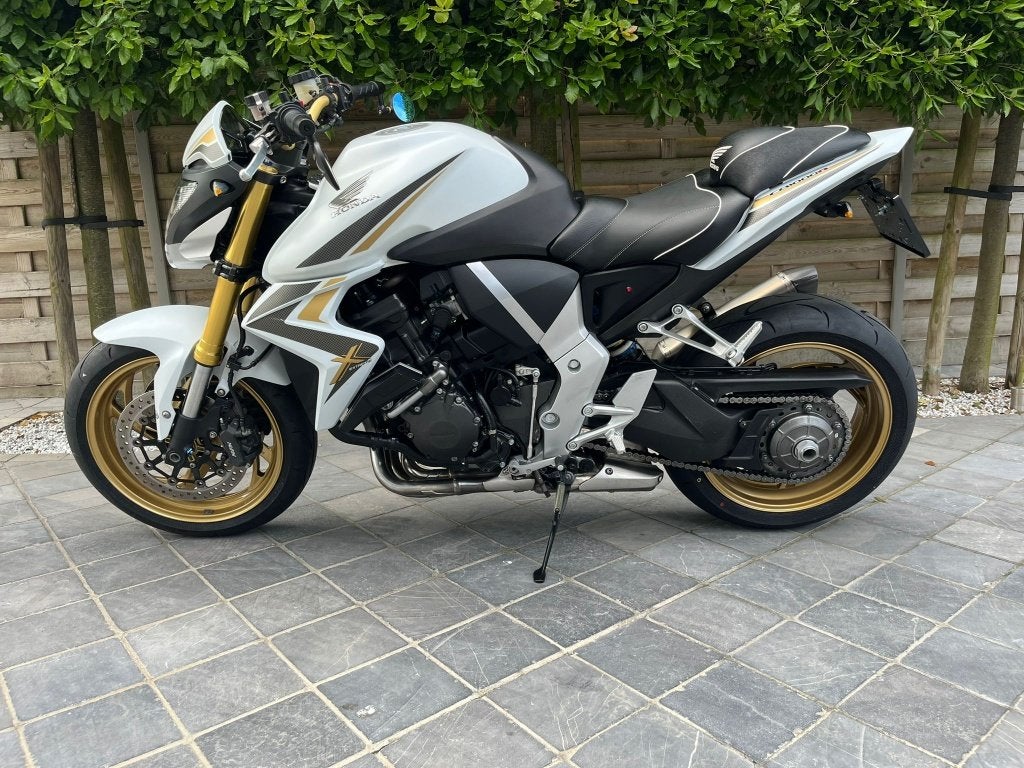 Honda cb1000r 8/2015 **12300KM** akrapovic **topstaat**, 4 cilinders, Motorrijbewijs A, Meer dan 35 kW, 998 cc