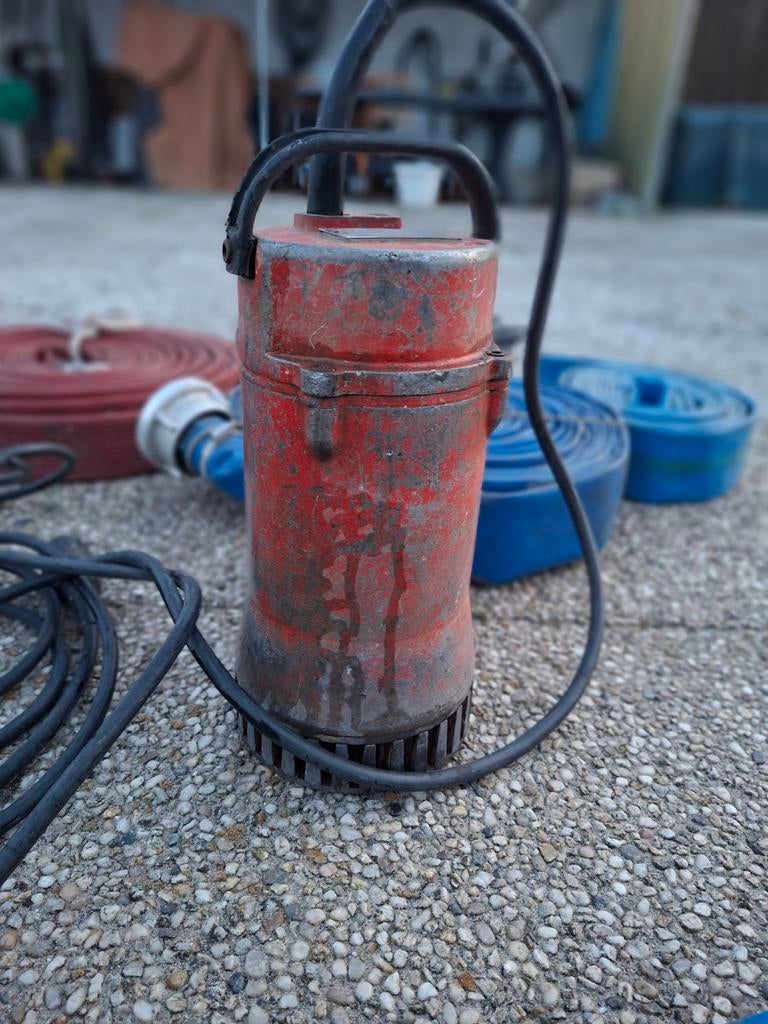 Dompelpomp  300 L min, Ophalen, Dompelpomp