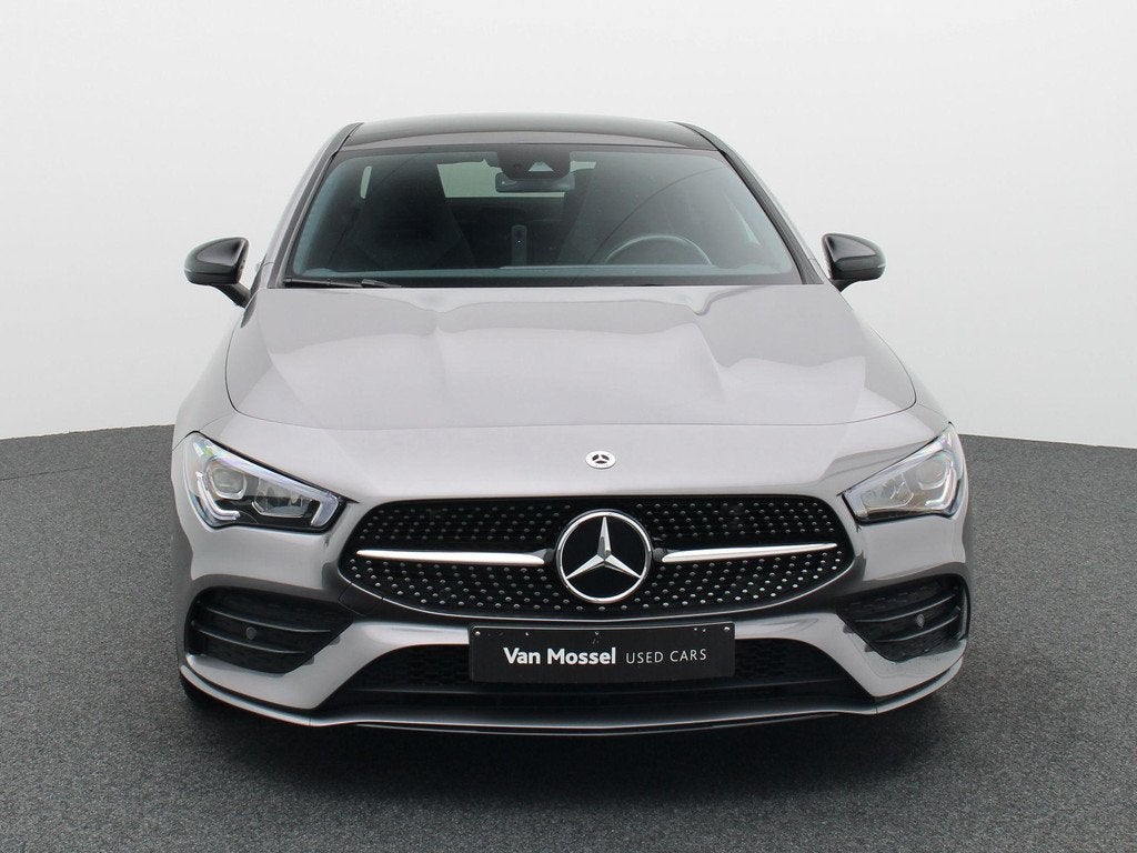 Mercedes-Benz CLA-Klasse 200 AMG Line + PANORAMISCH DAK + CA, Autos, Achat, 139 g/km, 4 portes, Entreprise