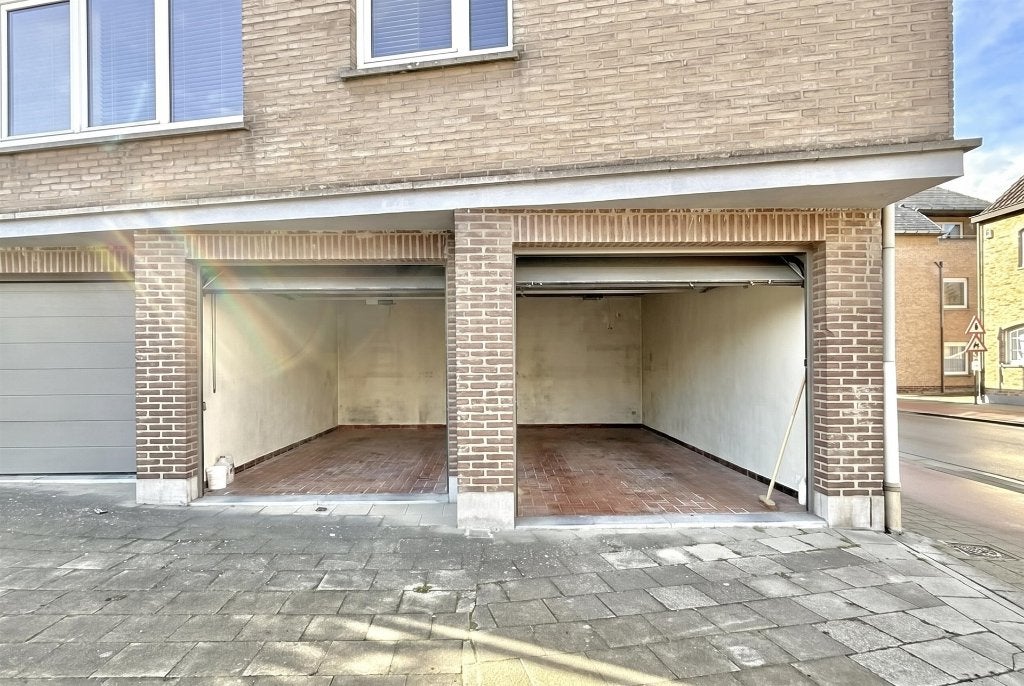 Puurs-Ruisbroek: 2 garages nabij centrum, Immo, Maisons à vendre, Province d'Anvers, Jusqu'à 200 m², Autres types