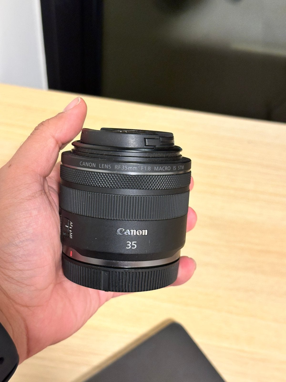 Canon RF 35mm F1.8, Audio, Tv en Foto, Ophalen, Zo goed als nieuw, Canon, Canon RF