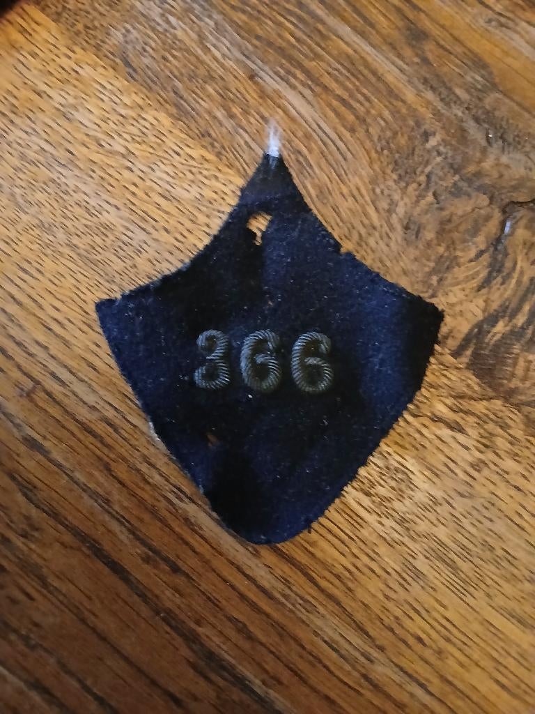 „366" politiehalsband, Verzenden, Overige soorten, Embleem of Badge