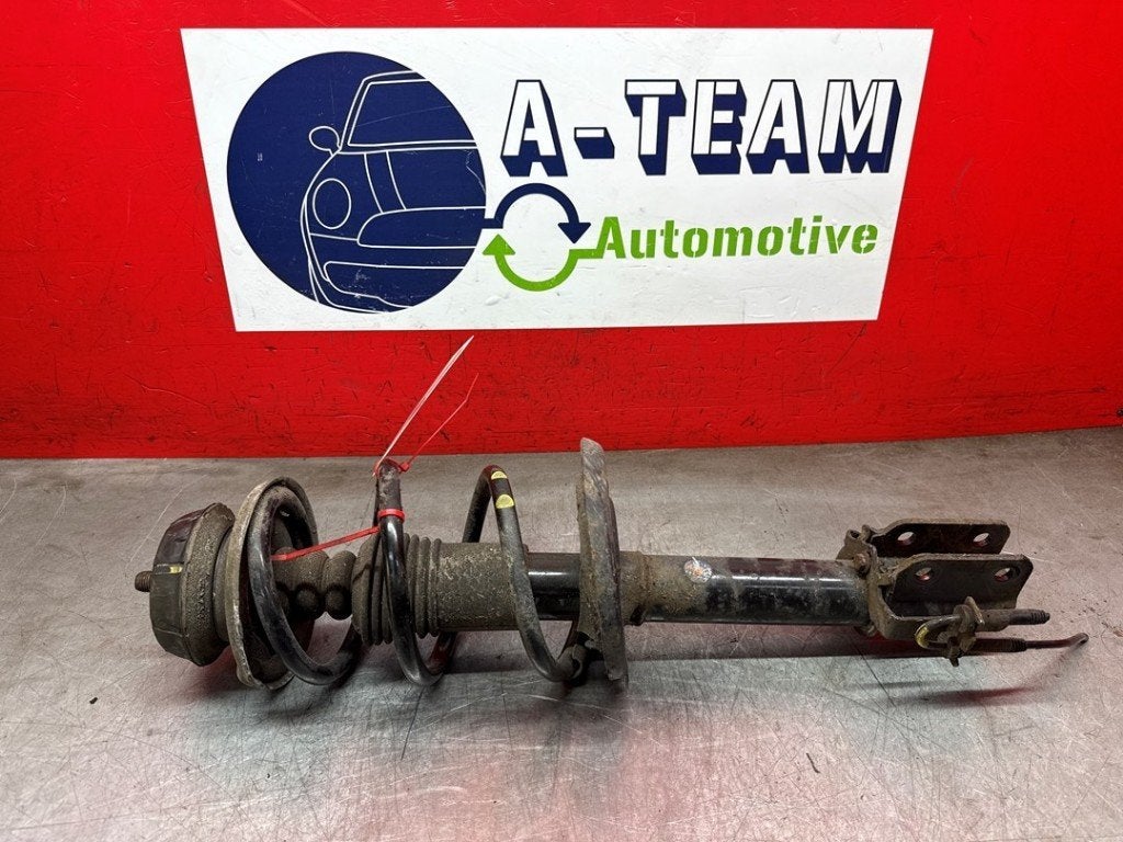 AMORTISSEUR OU ABSORBEUR DE CHOC AVANT DROIT Dacia, Dacia, Renault Deutschland AG, Utilisé, Peter-Huppertz-Straße 5
51063  Köln, DE