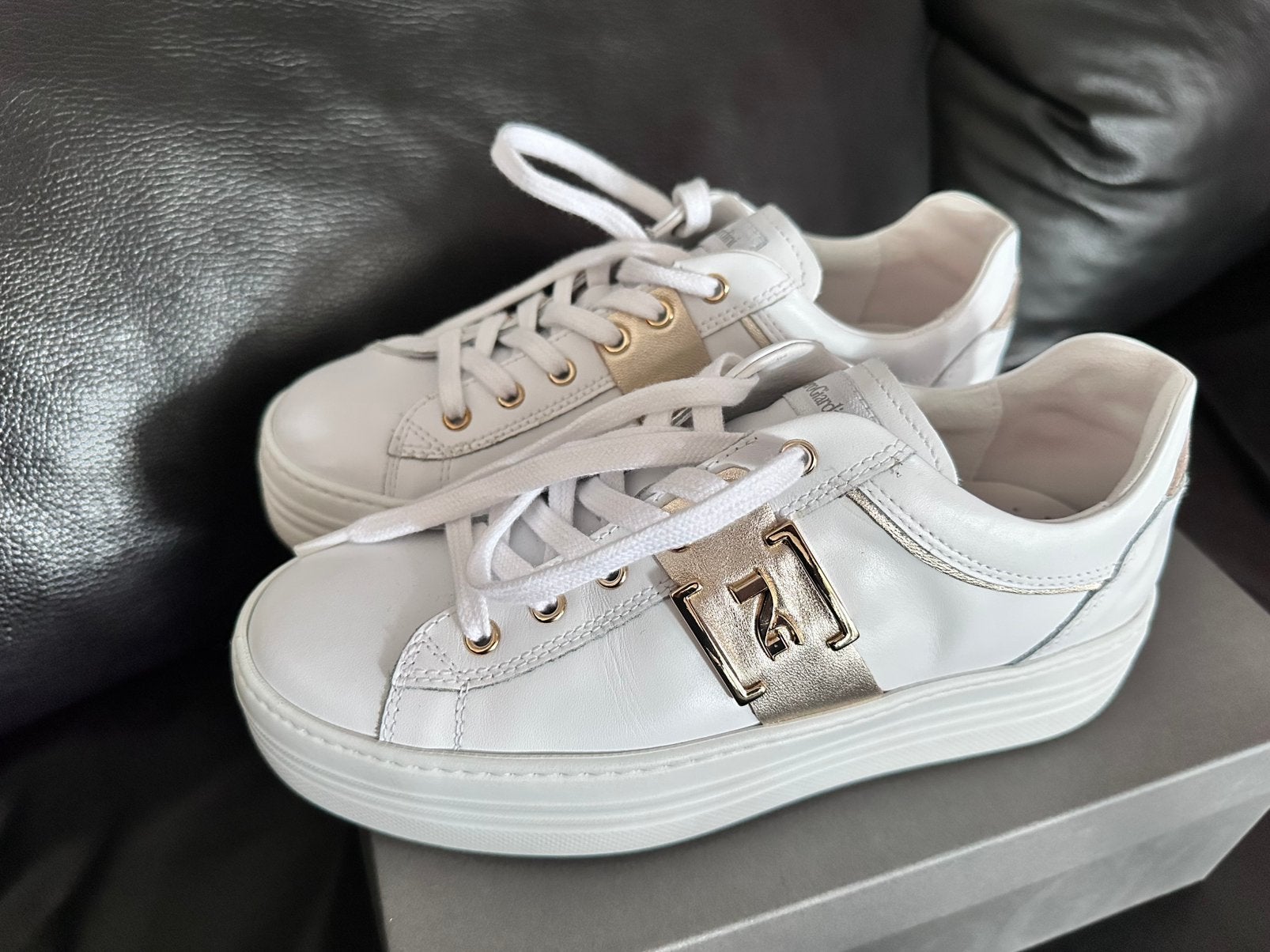 Witte sneakers van NeroGiardini, Kleding | Dames, Ophalen, Wit, Sneakers, Gedragen
