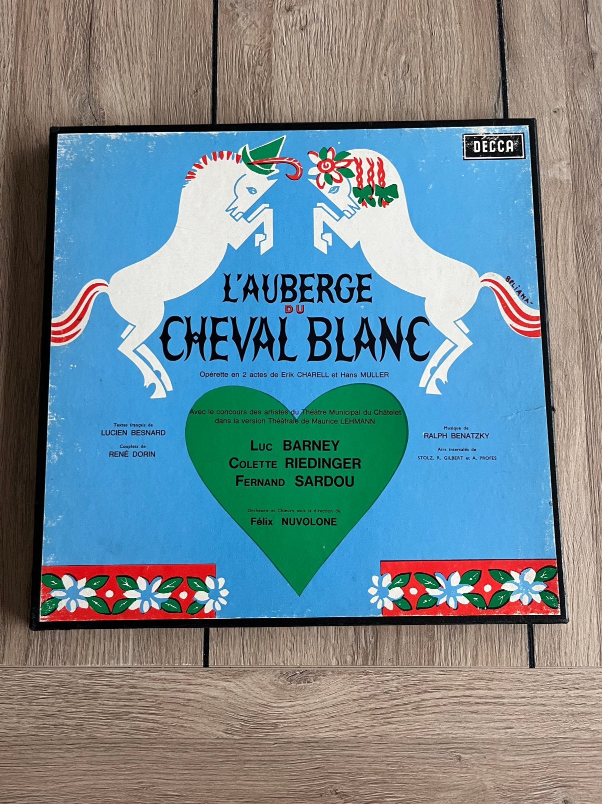 Coffret vinyles « L’auberge du cheval blanc », Ophalen, Gebruikt, Boxset