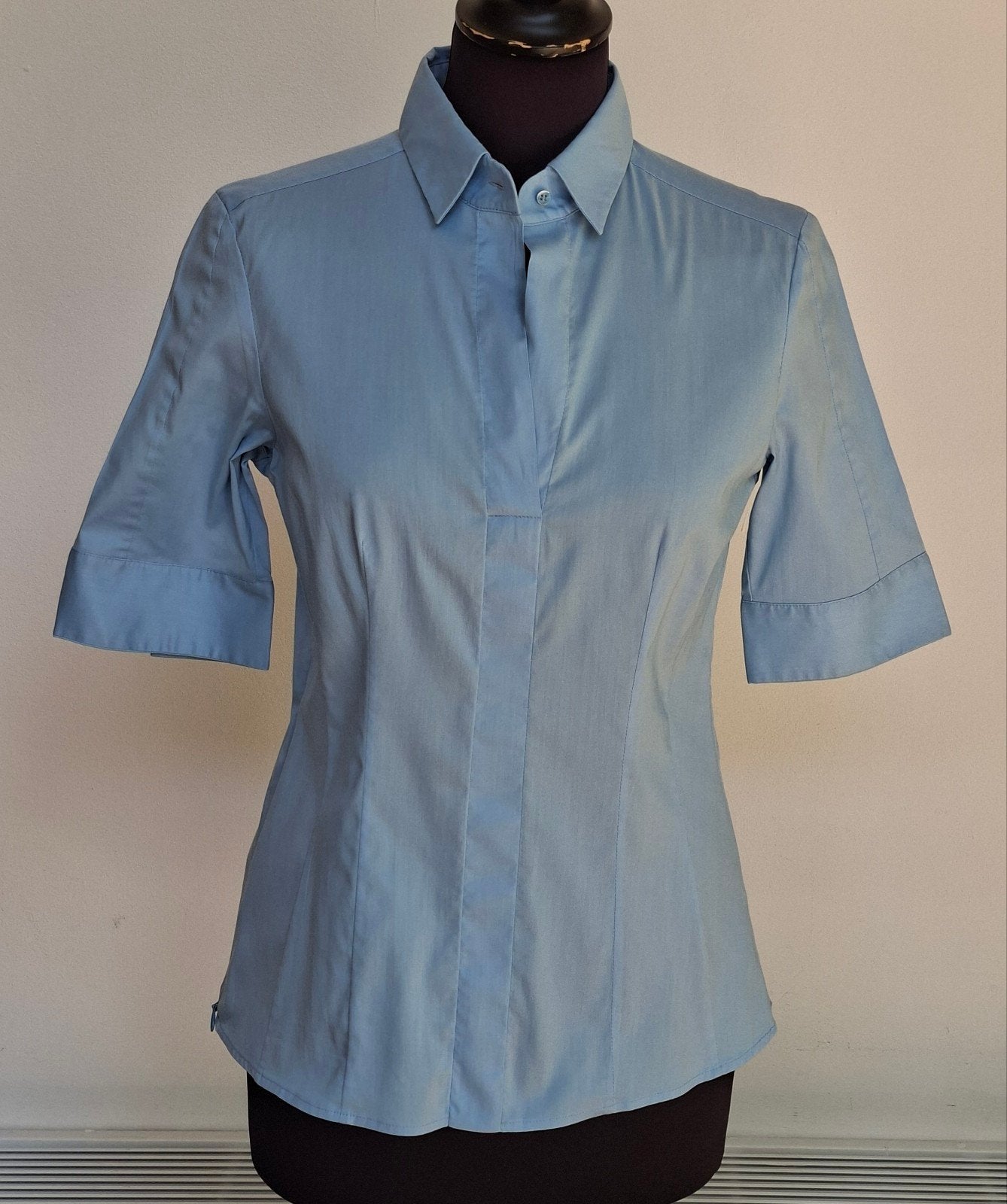HUGO BOSS. (NEW 129,99), Kleding | Dames, Blouses en Tunieken, Ophalen of Verzenden, Maat 36 (S)