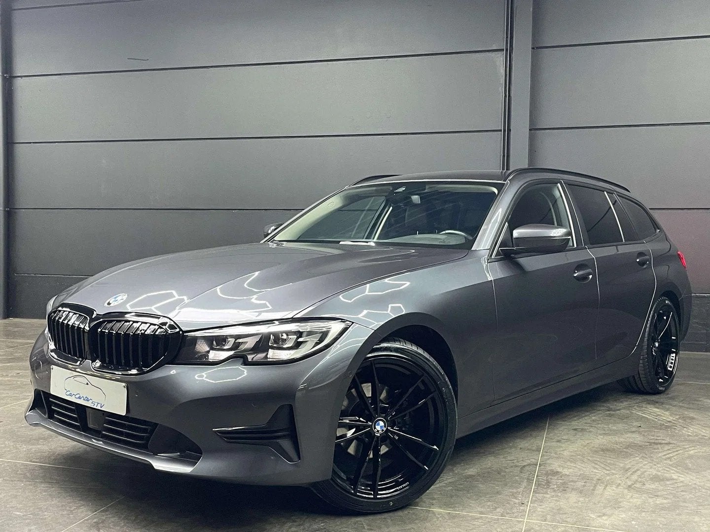 BMW 3 Serie 318 DA/Lederen Sportint/LED/Trekhaak/Camera/Carp, Auto's, Zwart, 4 cilinders, 136 pk, Bedrijf