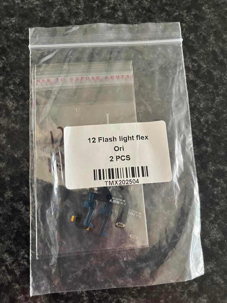 Iphone 12 flashlight lamp 2 stuks nieuw, Ophalen, Zo goed als nieuw