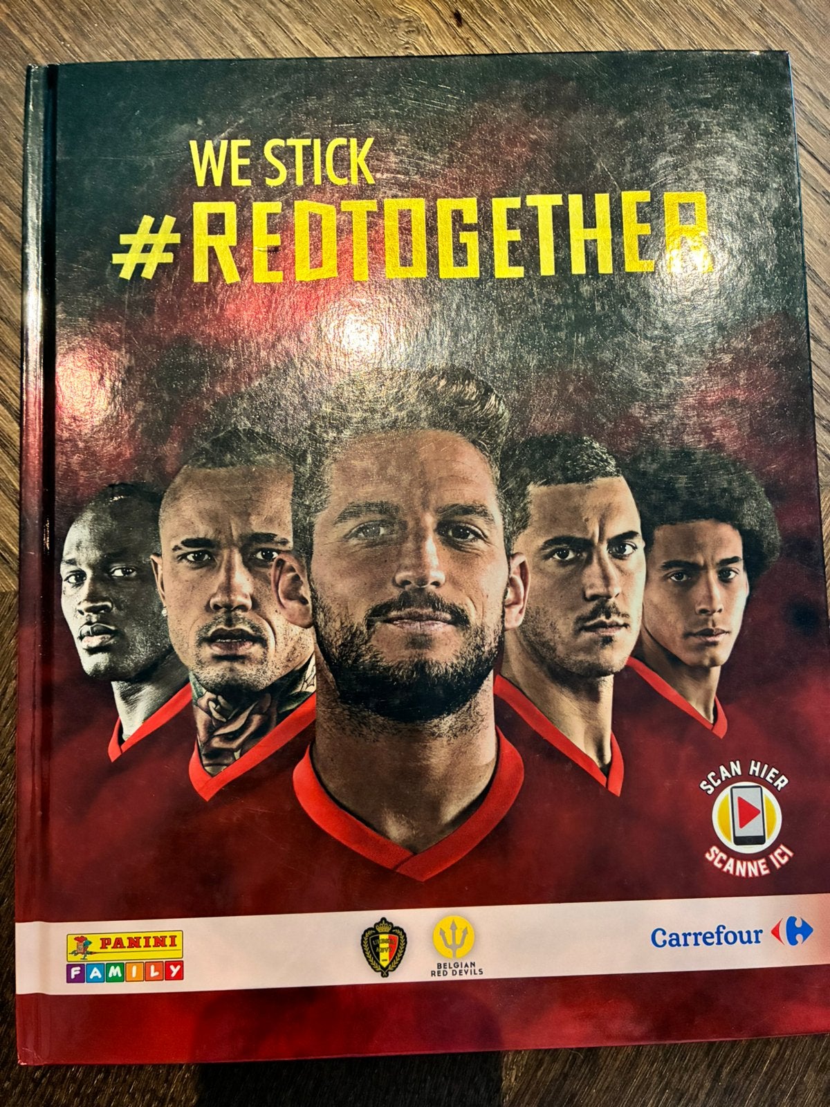 Panini - we stick #RedTogether - 2018 (Carrefour), Enlèvement ou Envoi, Comme neuf