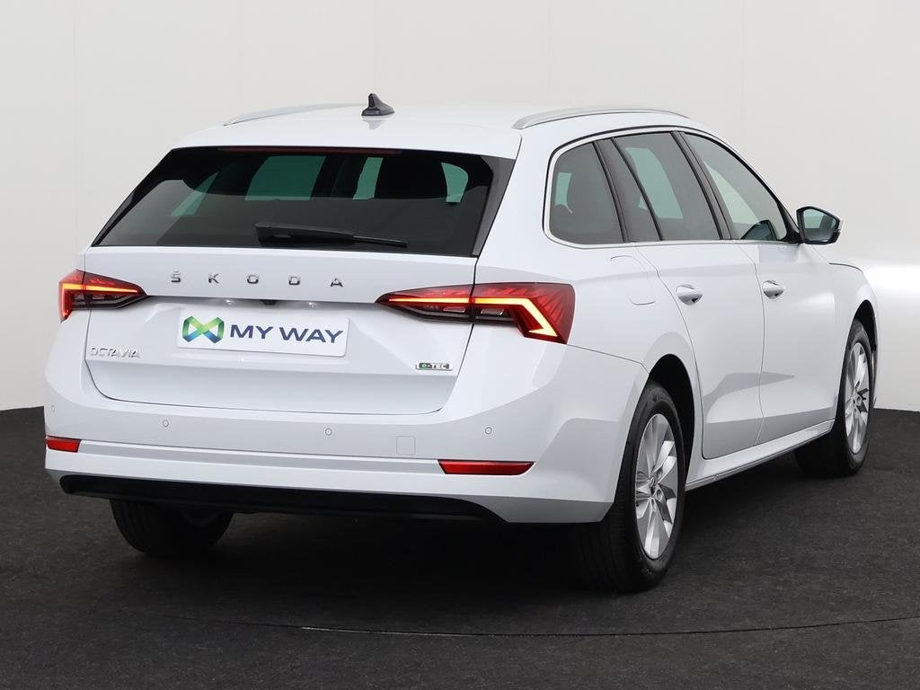 Skoda Octavia Combi Octavia SW 1.0 TSI eTec MHE Clever DSG, Wit, Break, https://public.car-pass.be/vhr/91ebb18c-bb99-4be7-8a42-680d28f499b4