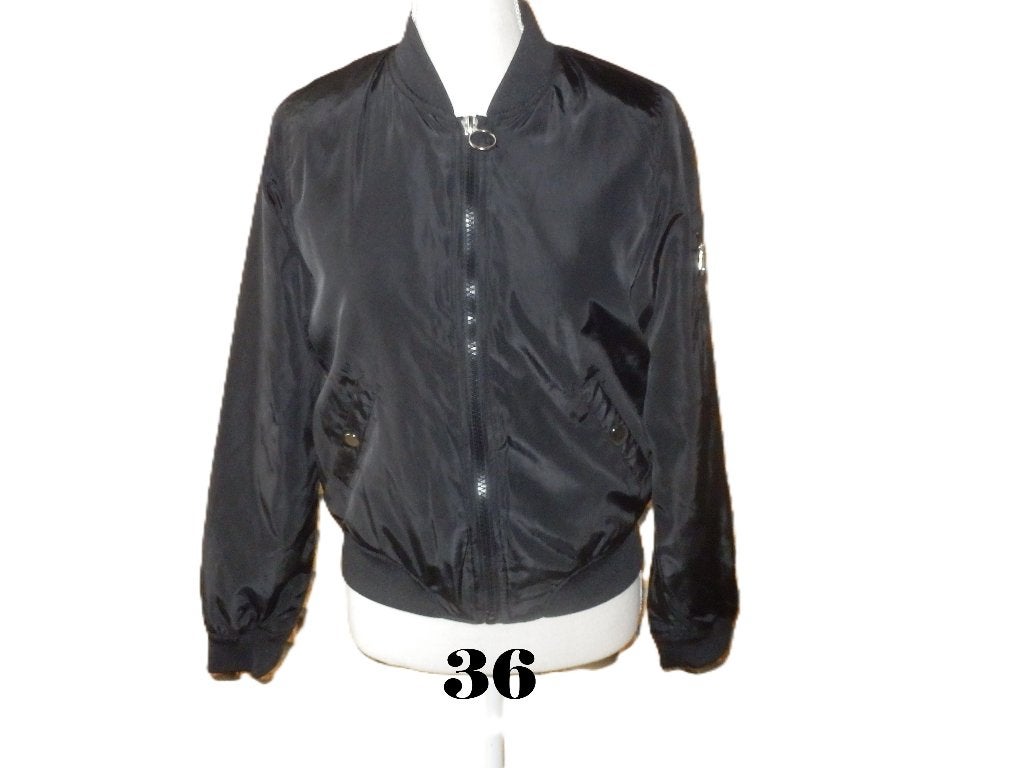 (4)- veste femme t.s noire - jennyfer -, Vêtements | Femmes, Enlèvement ou Envoi, Taille 36 (S), Comme neuf, Jennyfer
