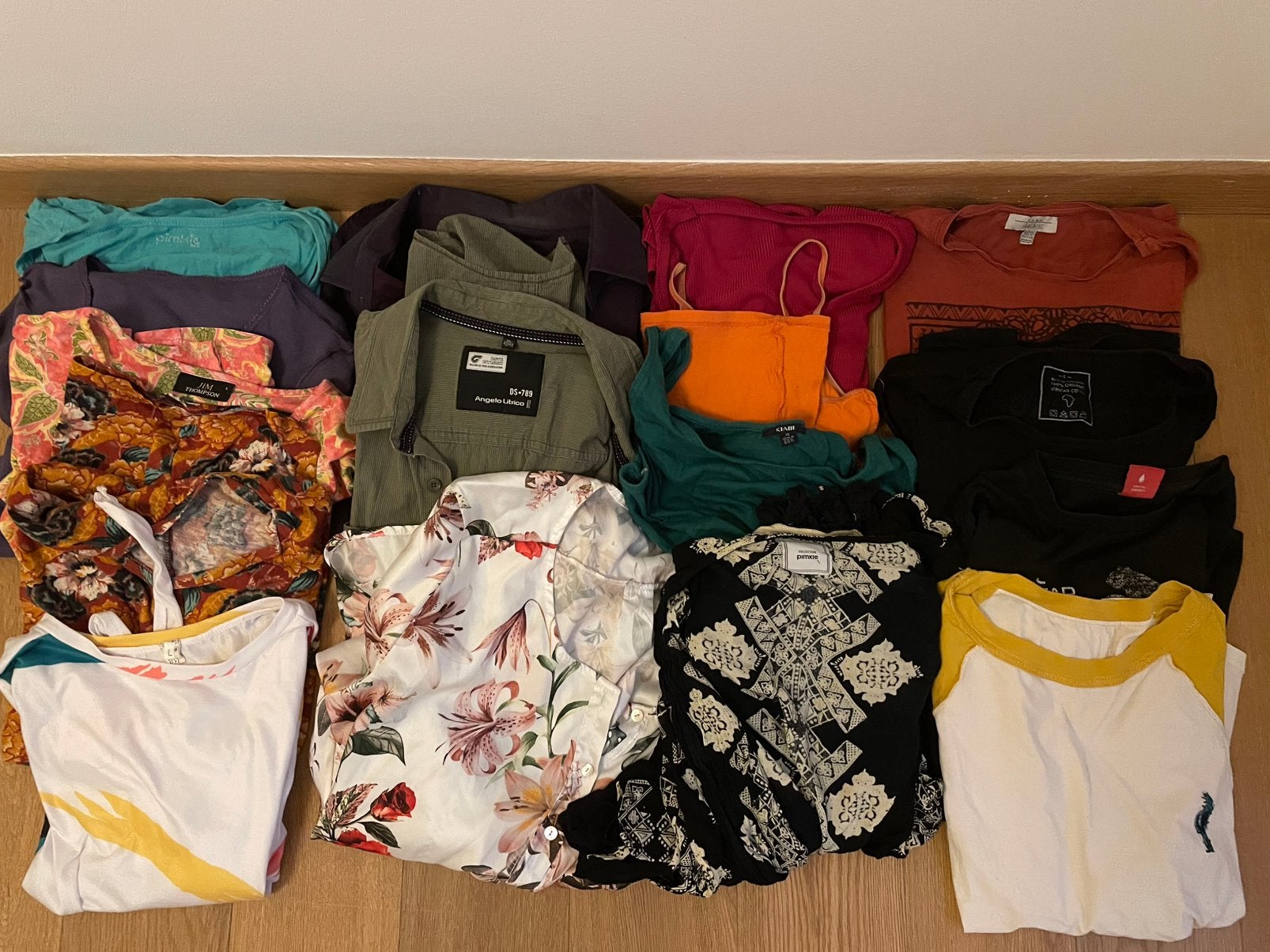M/L kledinglot voor meisjes (Levi's, Mango...), Ophalen, Gedragen, Maat 38/40 (M)