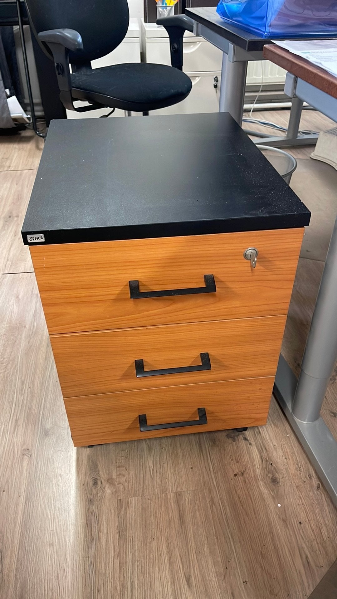 Ladekastje bureau, Ophalen, Zo goed als nieuw