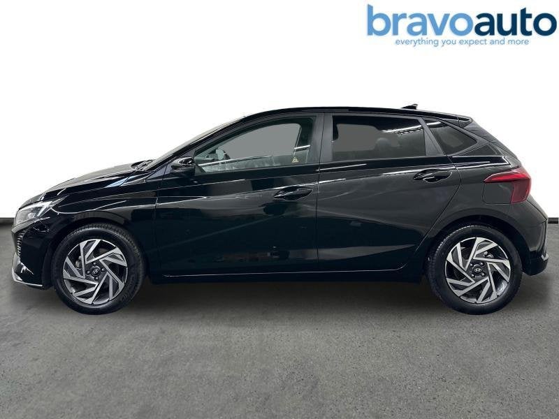 Hyundai i20 Comfort HEV AT | camera | BSM, Automaat, USB, Zwart, 100 pk