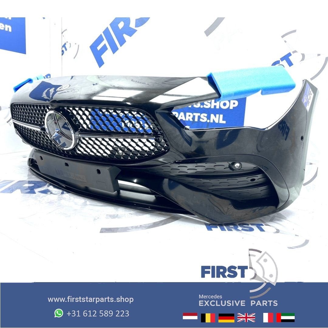W118 CLA BUMPER FACELIFT A1188856303 AMG VOORBUMPER COMPLEET, Gebruikt, -, Voor, Ophalen of Verzenden