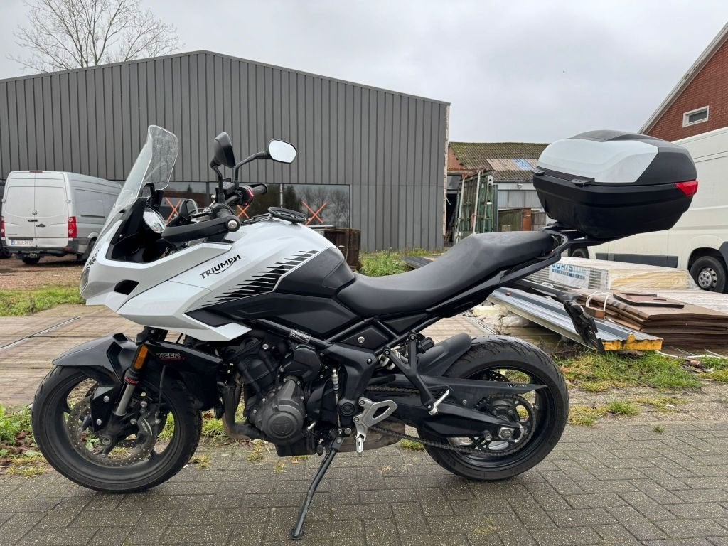 Triumph	Tiger 660, Meer dan 35 kW, 660 cc, Bedrijf