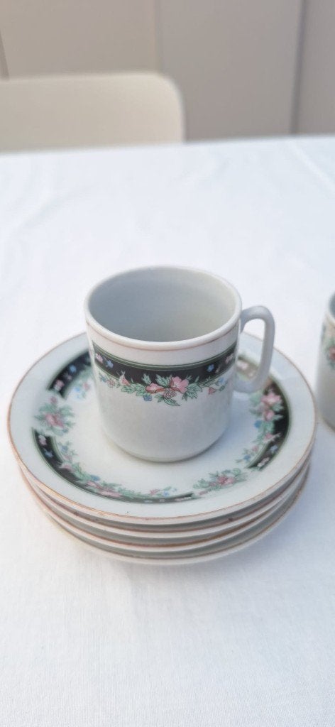 Service vintage tasses à café années 70-80, Maison & Meubles, Service complet, Enlèvement ou Envoi, Vintage, Utilisé