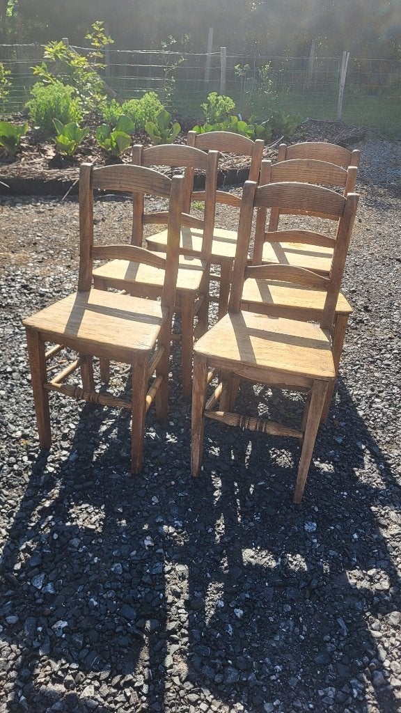 Lot de 6 chaises anciennes en bois massif, Enlèvement