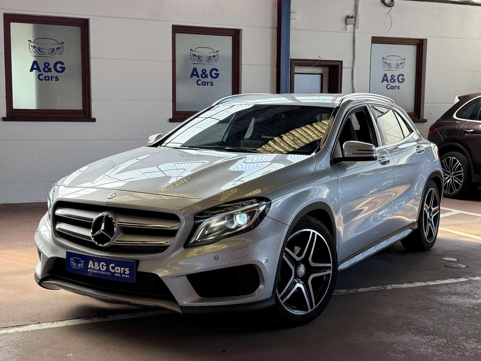 Mercedes-Benz GLA 180 GLA 180. Pack AMG. 55.995km 1 Jaar Gar, Autos, Argent ou Gris, Achat, Euro 6, Entreprise