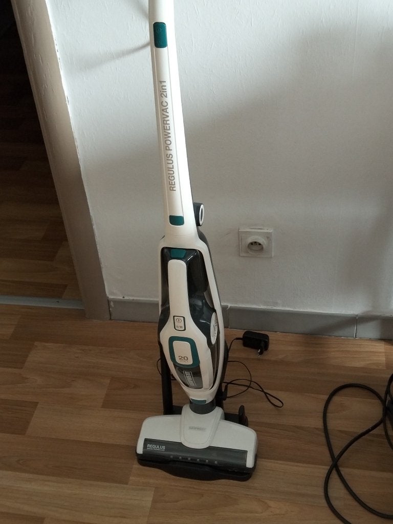 steelstofzuiger, Elektronische apparatuur, Ophalen, Zo goed als nieuw, Steelstofzuiger