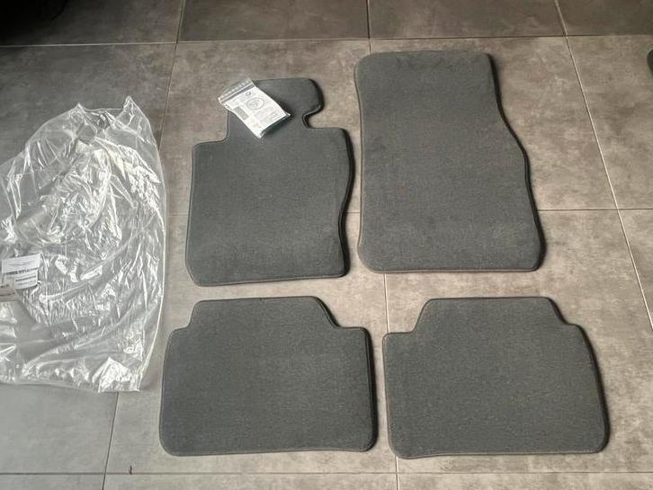 Orig. velours matten set BMW X1  U11 vanaf 2023 / mattenset, Verzenden, BMW origineel, Nieuw, BMW germany