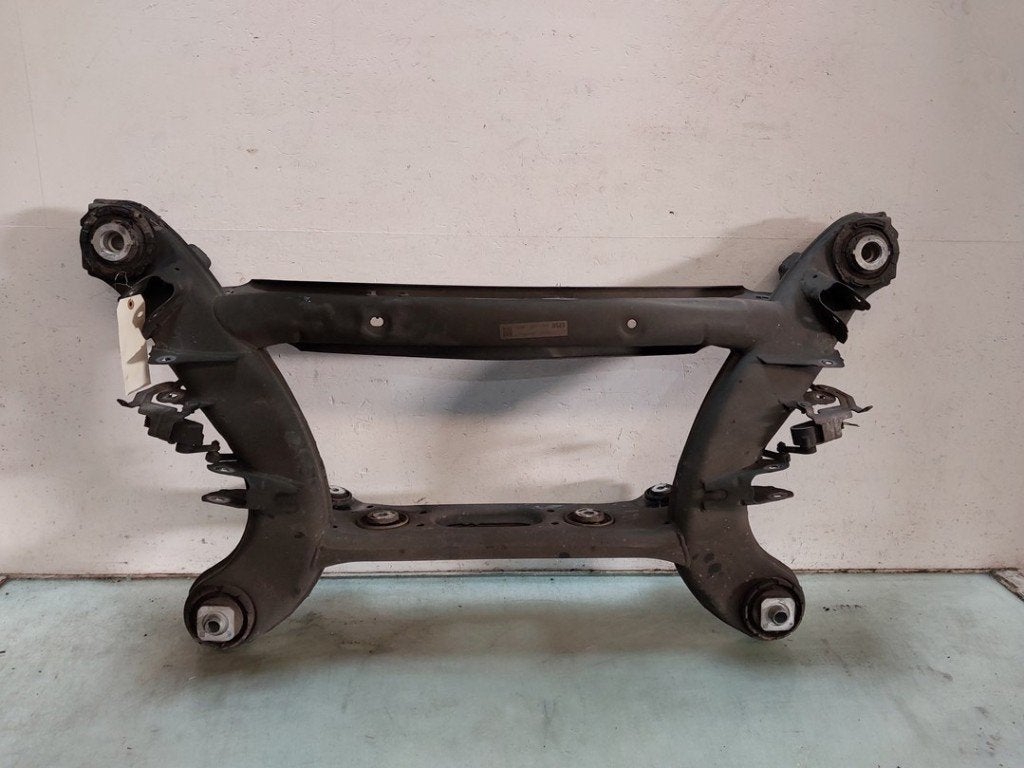 BERCEAU MOTEUR C (W205) (|2053500514|A2053500514|), Autos : Pièces & Accessoires, Suspension & Châssis, Mercedes-Benz, Utilisé