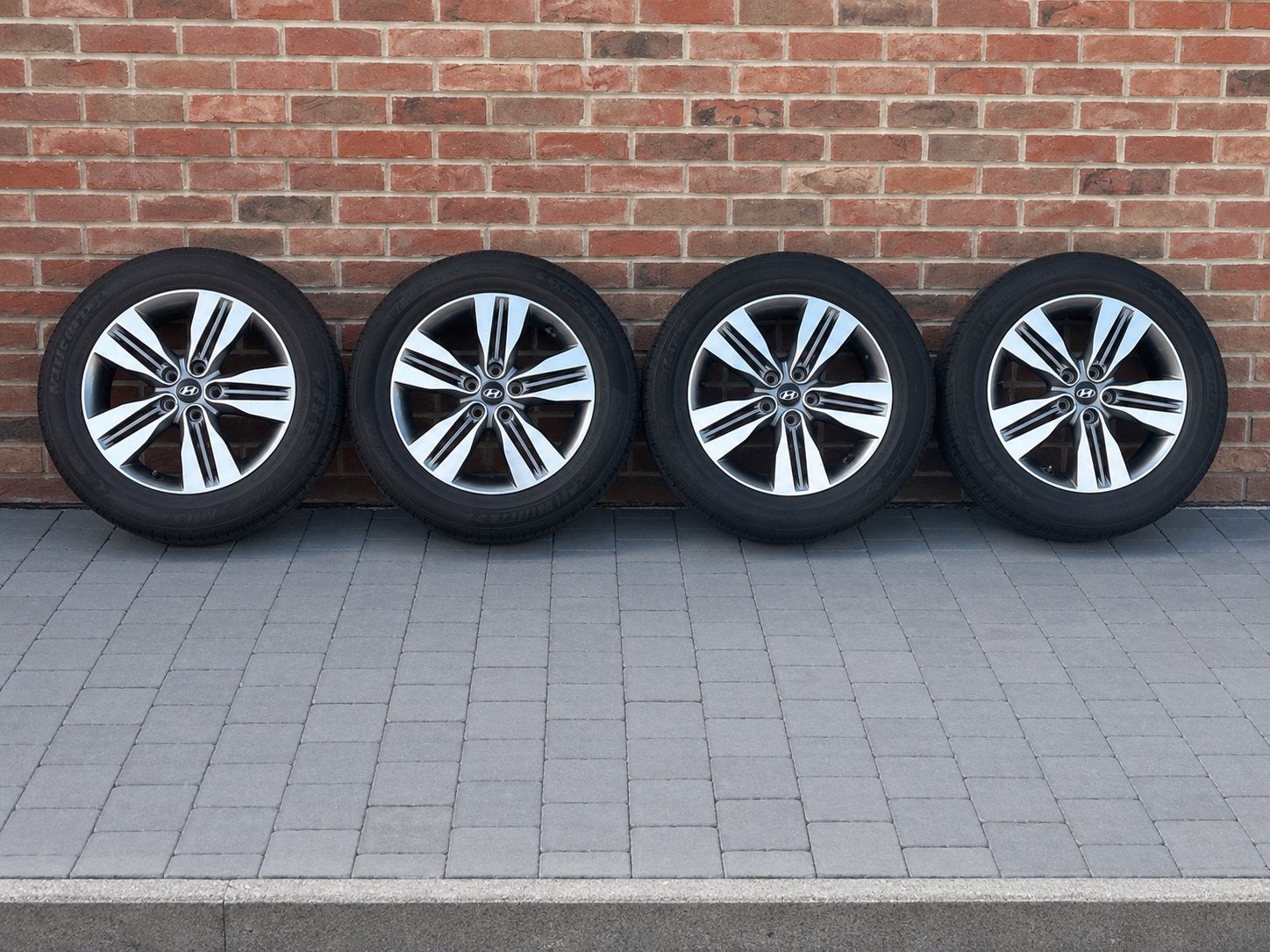 Jante 18”Hyundai / kia + nouveau pneus hiver Michelin, Enlèvement, Pneu(s)