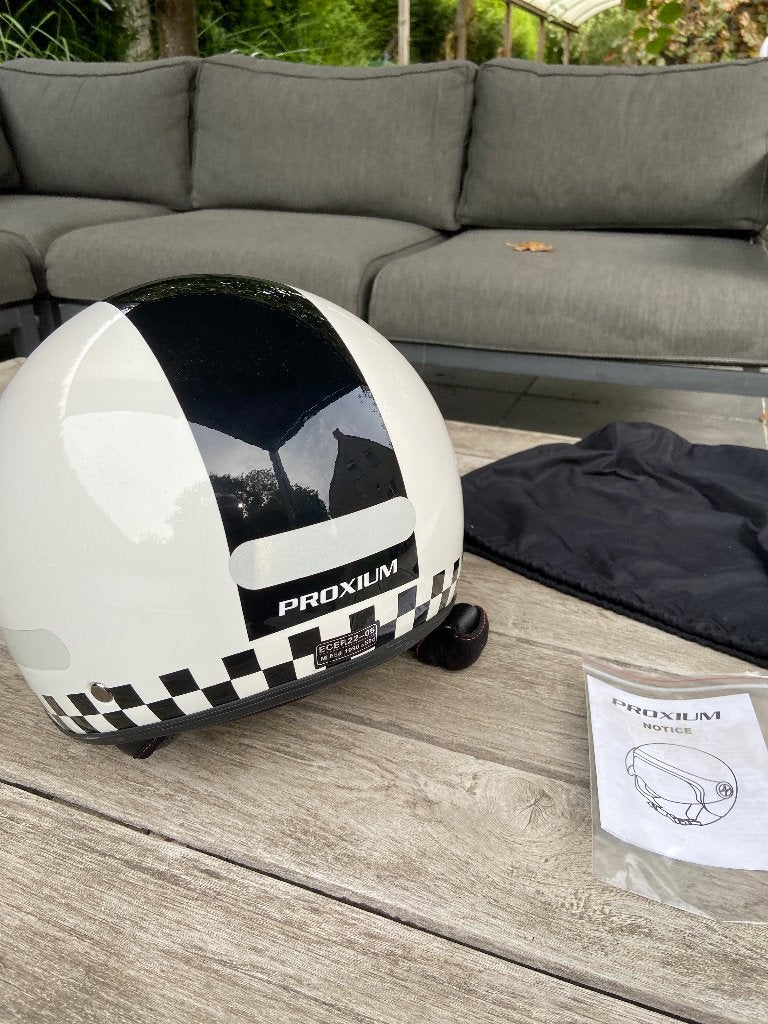 Helm voor brommer, scooter of moto, M, Dames, Nieuw zonder kaartje, Ophalen