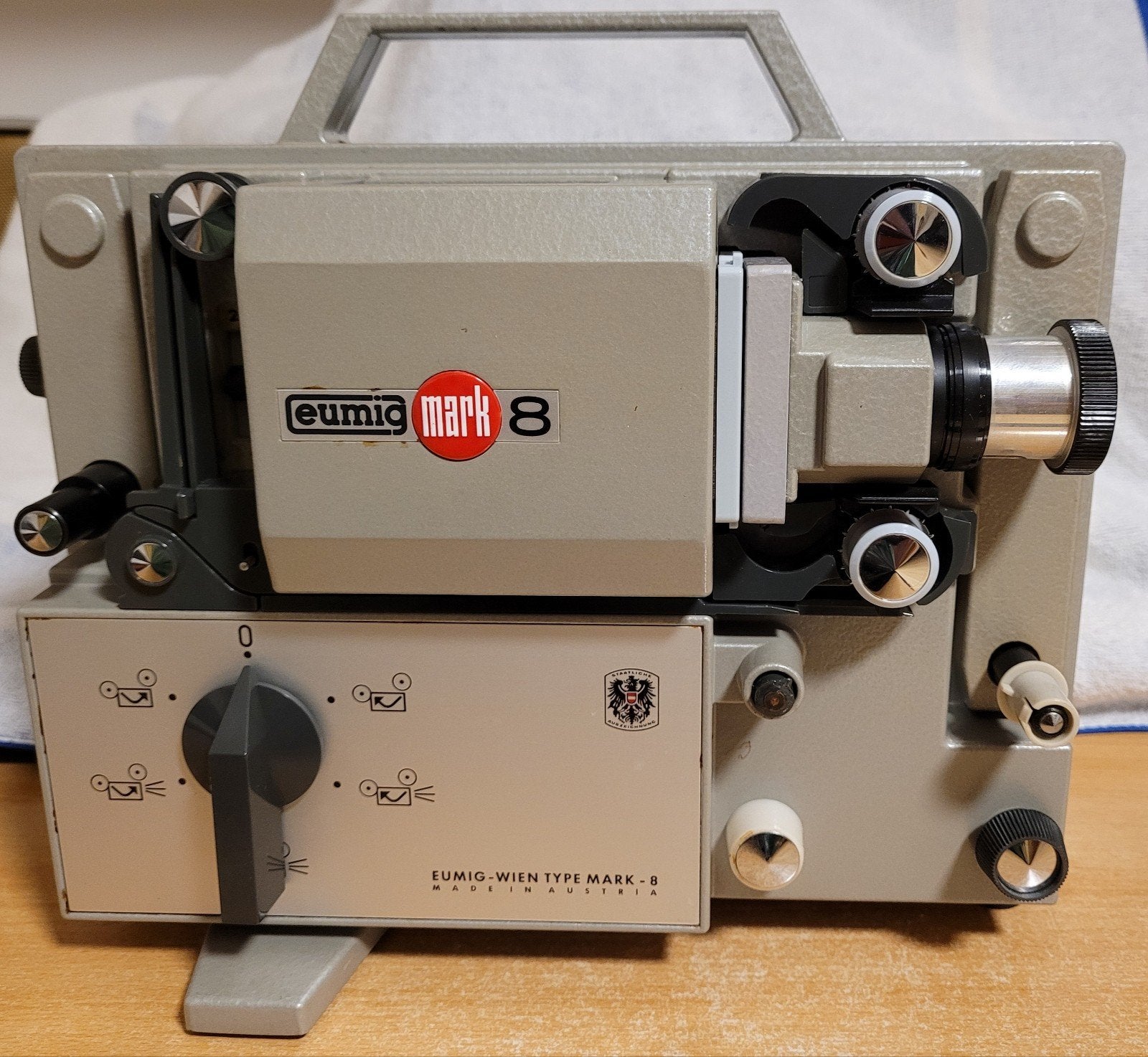 film projector Eumig Mark 8 + Viewer, Enlèvement, Projecteur