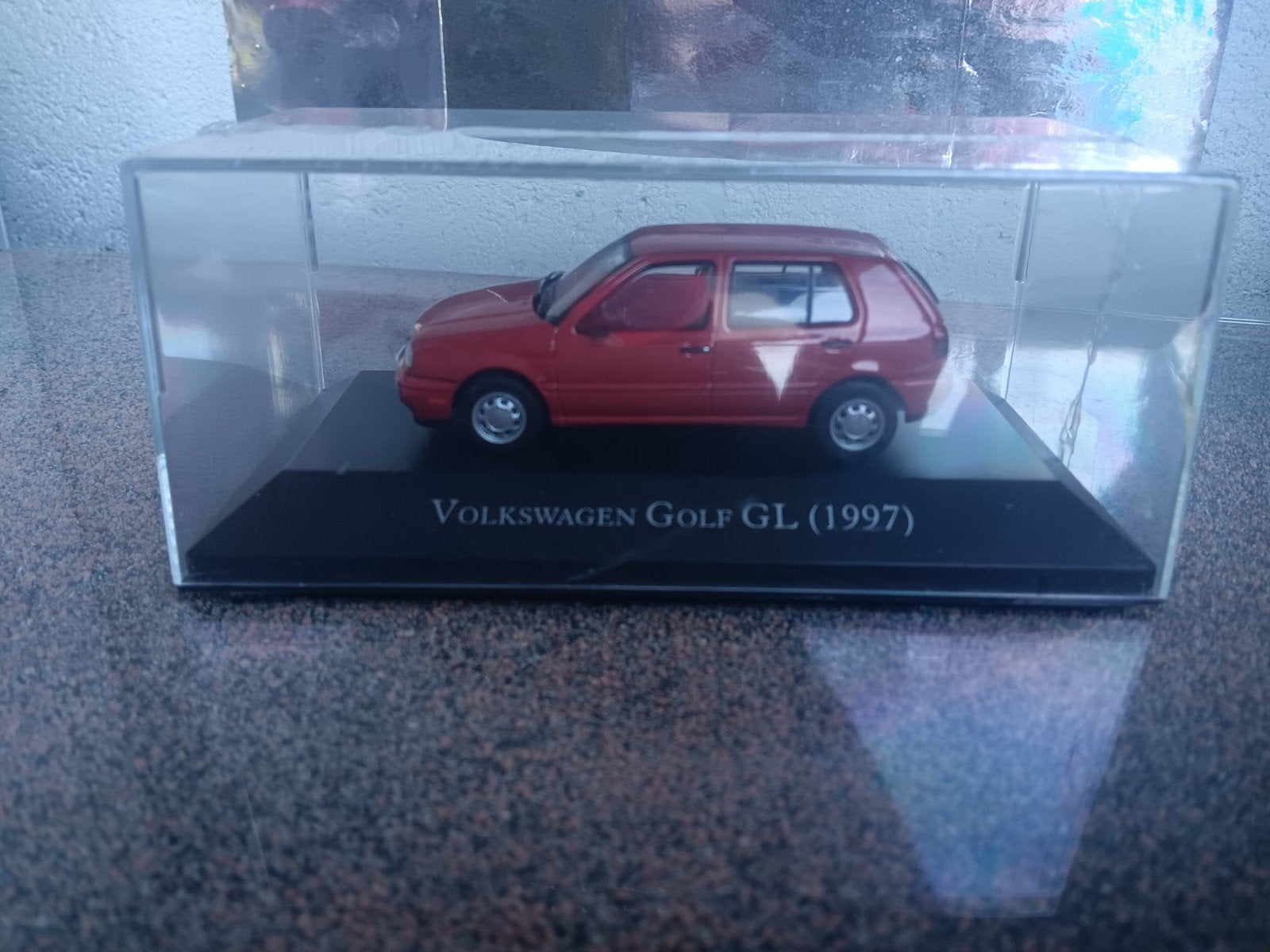 Golf 3 miniature de collection 1/43, Hobby & Loisirs créatifs, Enlèvement ou Envoi