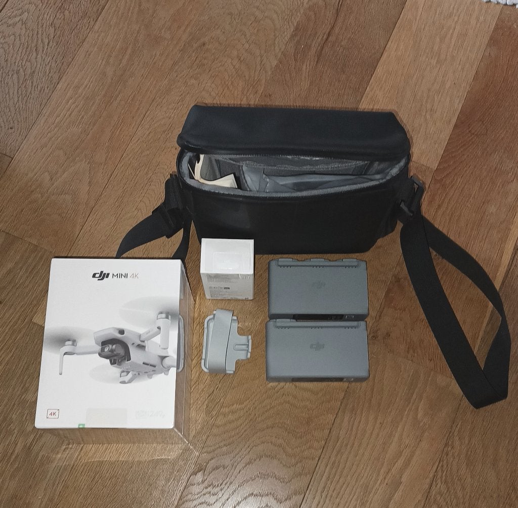 DJI Mini 4K Fly More Combo (GL), Enlèvement ou Envoi, Moins de 250 g, DJI, 15 à 30 minutes