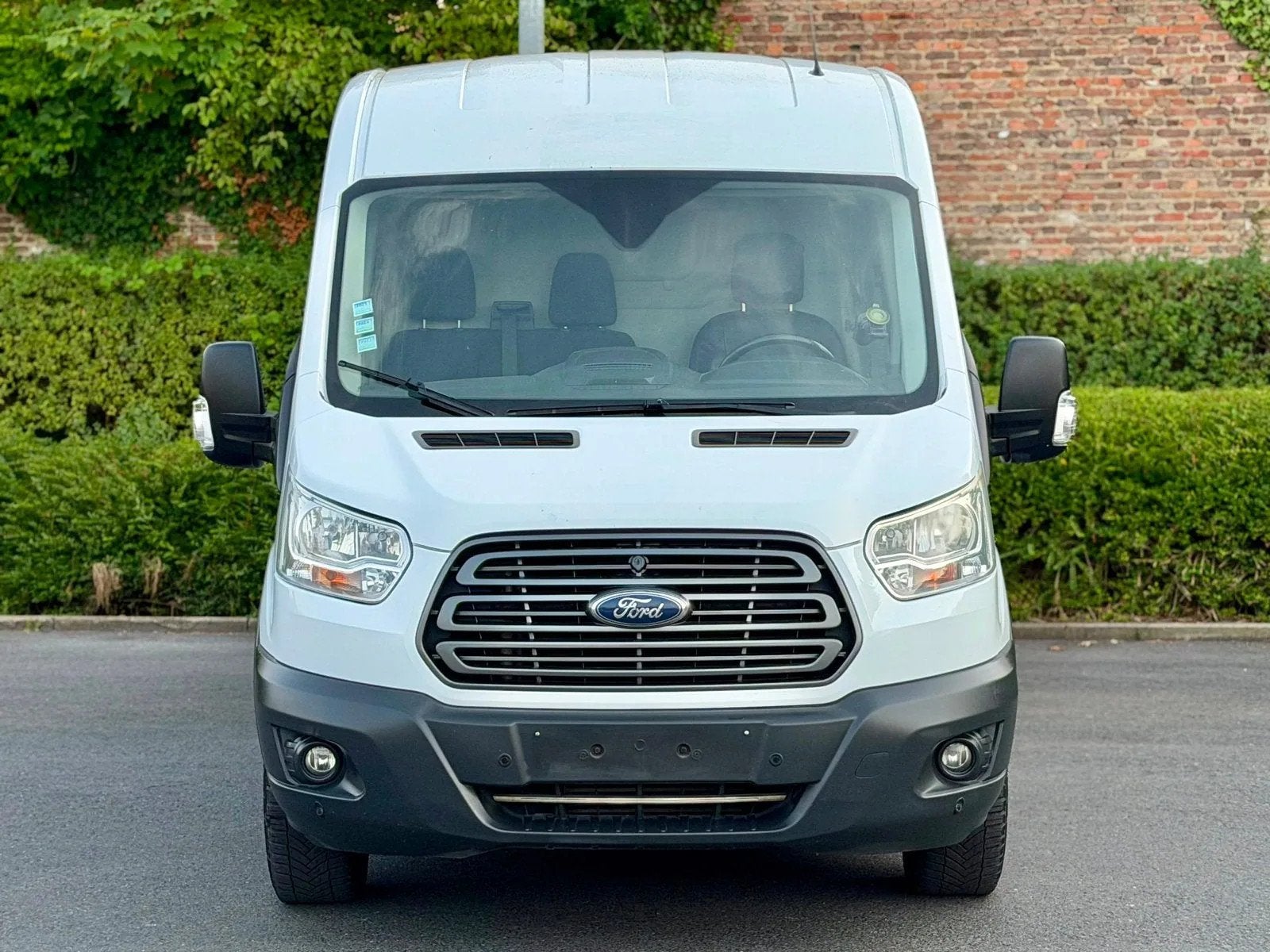 FORD TRANSIT EURO 6 / ENTIÈREMENT ÉQUIPÉ / CONTRÔLÉ /, Euro 6, Entreprise, 3 places, Carnet d'entretien