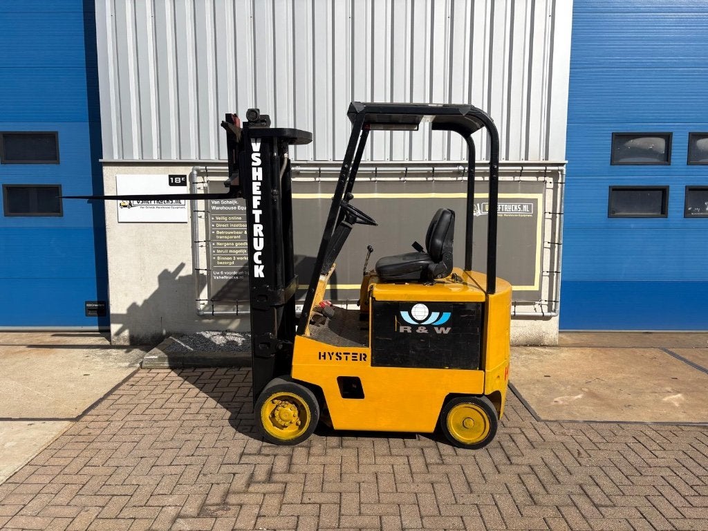 Chariot élévateur triplex électrique VS-23004 Hyster e2.00xl