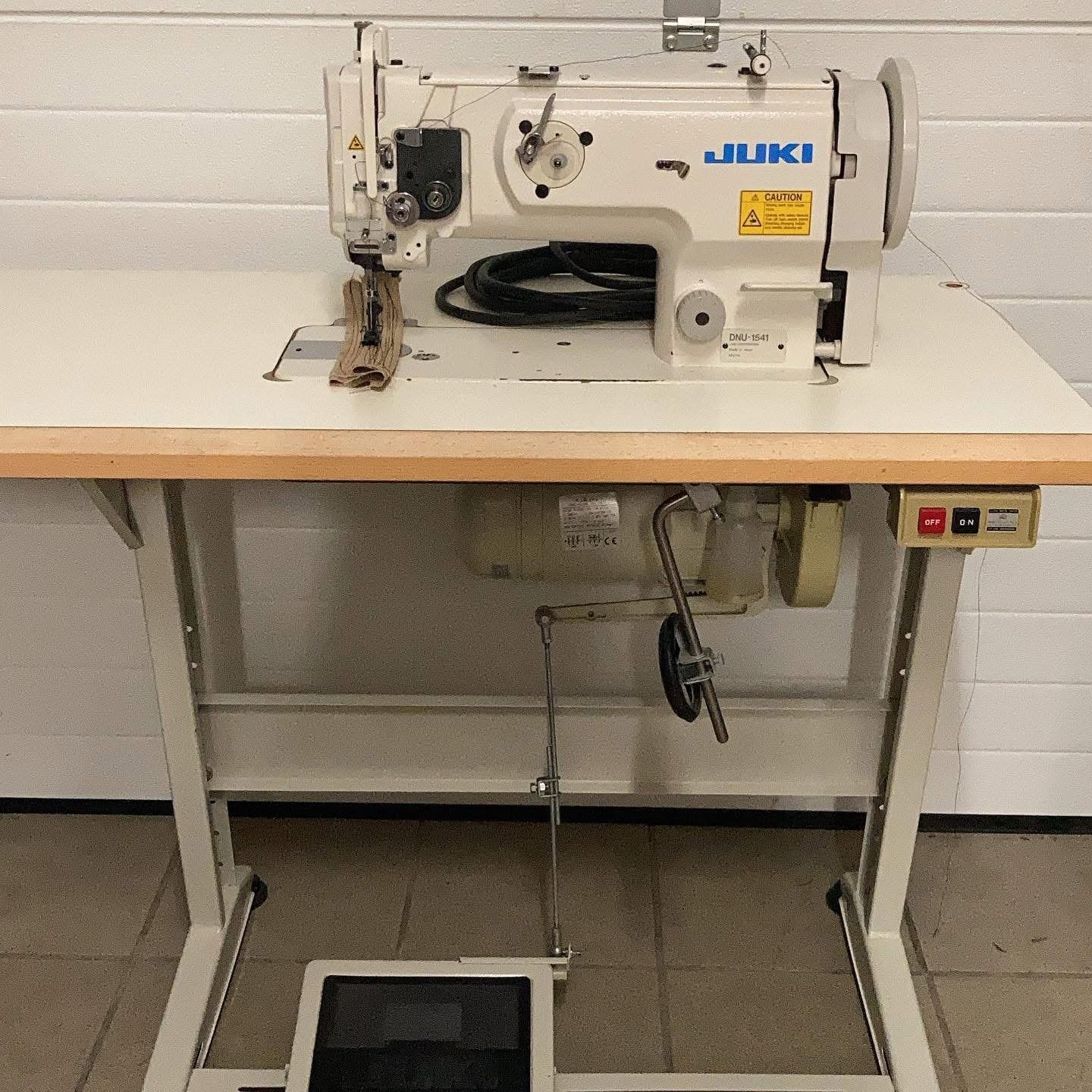 Juki naaimachine, Hobby en Vrije tijd, Gebruikt, Naaimachine, Industrieel, Ophalen