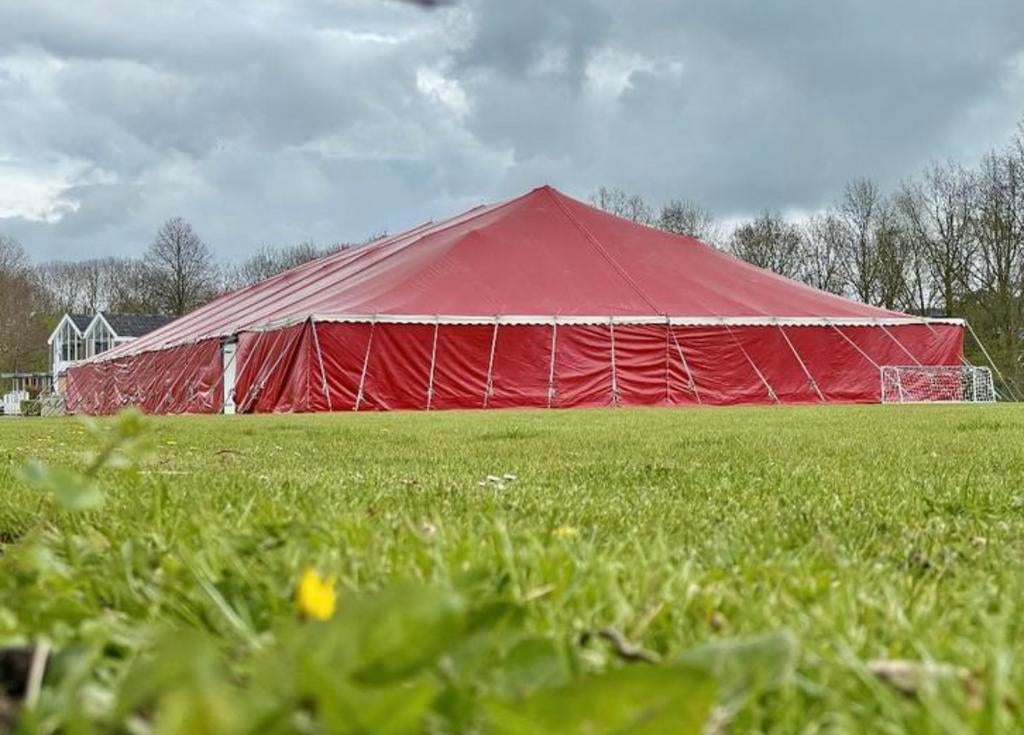 Spantent Feesttent Circustent 20 x 40 meter (KOOP), Tuin en Terras, Partytenten, Gebruikt, Overige typen, 2 meter of meer, 8 meter of meer