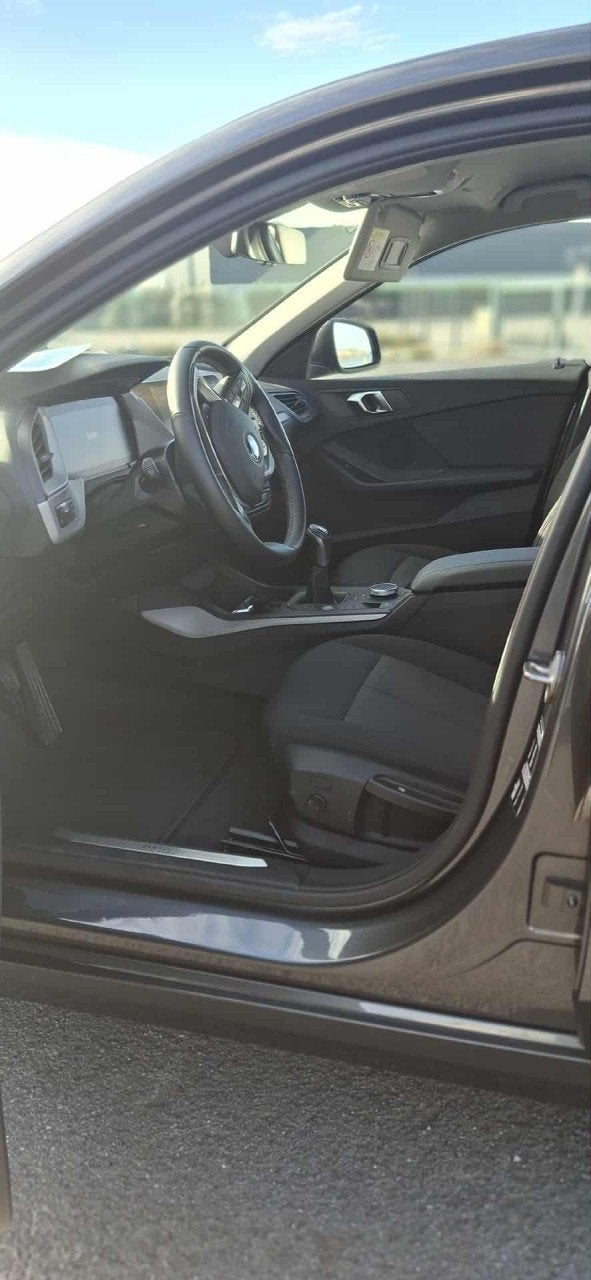 BMW 1 Serie 116 5-deurs 116 i Advantage, Autos, BMW, Argent ou Gris, Euro 6, Entreprise, Boîte manuelle