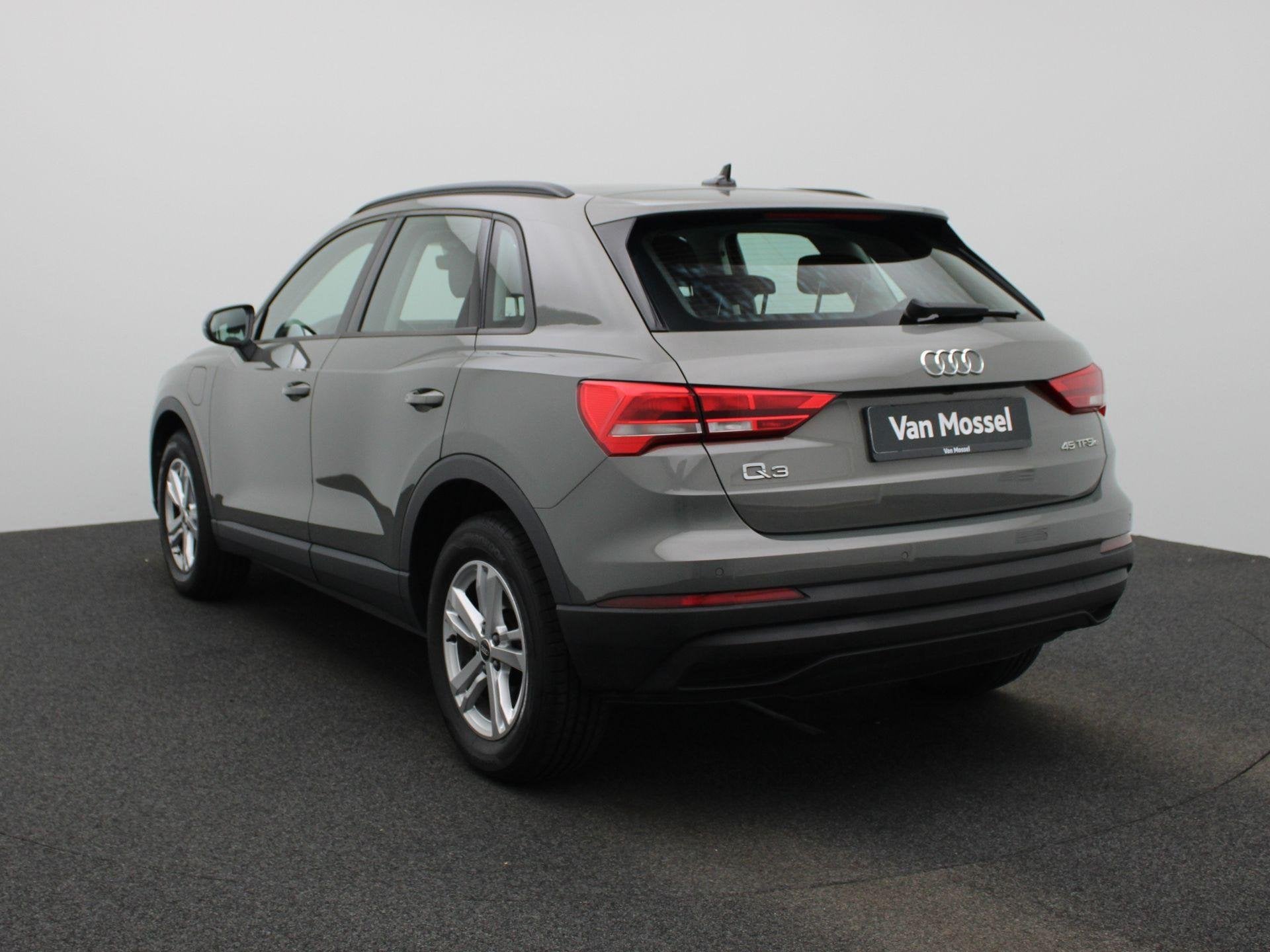 Audi Q3 45 TFSI e S tronic (automatique), Autos, Audi, Argent ou Gris, Achat, 225 min, Entreprise