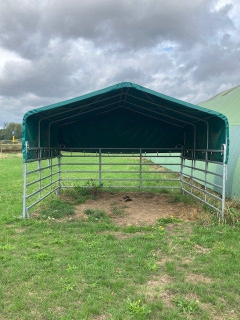 Tent schuilstal basismodel 4m x 3,60m, Animaux & Accessoires, Enlèvement, Utilisé