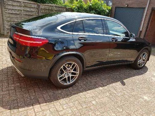Mercedes GLC Coupe 4X4 AMG, Auto's, Automaat, 4 cilinders, Zwart, GLC