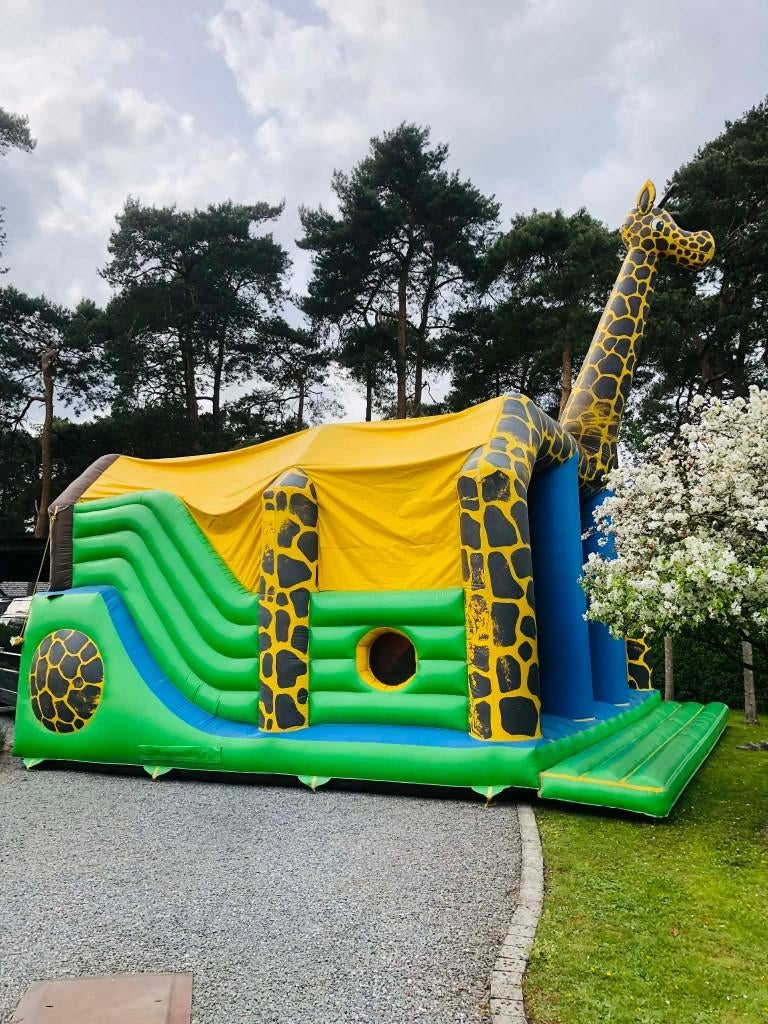 Giraf springkasteel overdekt 8x8m merk Boing, Ophalen, Gebruikt, Feestartikel