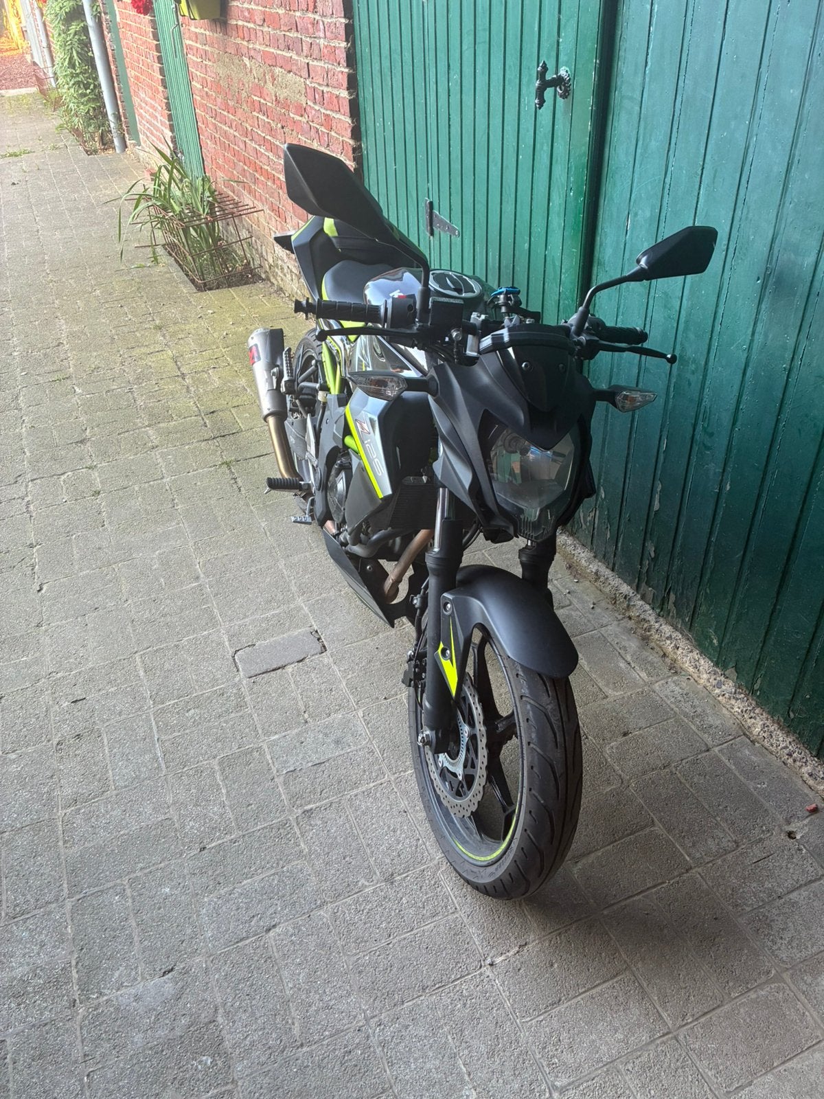 Kawasaki z125 2021, Motoren, Motoren | Kawasaki, Gebruikt, Particulier, 125 cc, 11 kW of minder