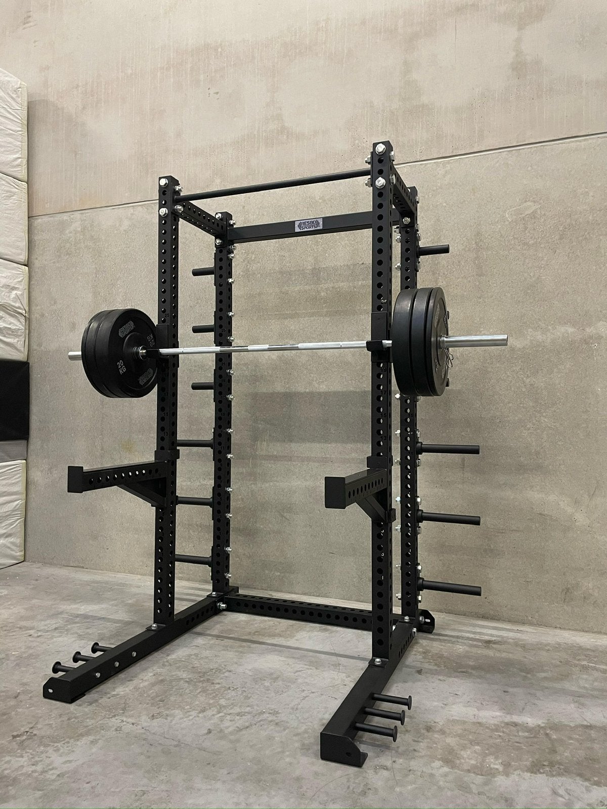 Squat rack set: bench - barbell - 80kg gripplates, Ophalen, Zo goed als nieuw, Fitnessbank
