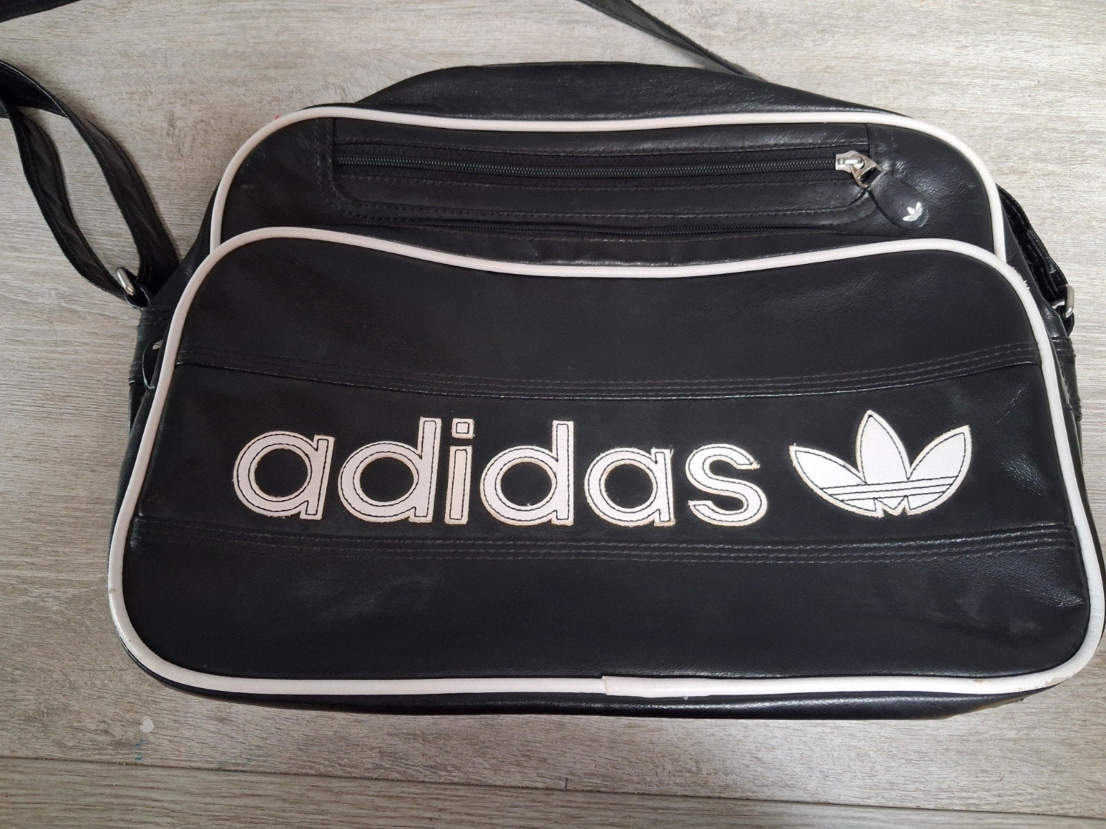 Sac Adidas vintage rétro – Très bon état – 60 €, Enlèvement ou Envoi