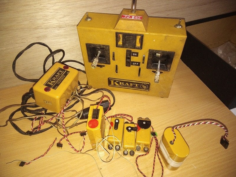 Radio RC Kraft Gold anniversary 76, Enlèvement, Utilisé