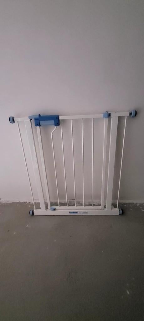 Barrière de sécurité pour escalier   (min. de 75 cm à 84 cm), Enlèvement