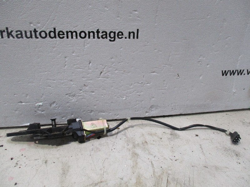 ACHTERKLEP ONTGRENDELING BMW 5 serie Touring (E39), Gebruikt, BMW, Petuelring 130
80809  München, DE, Bayerische Motoren Werke AG