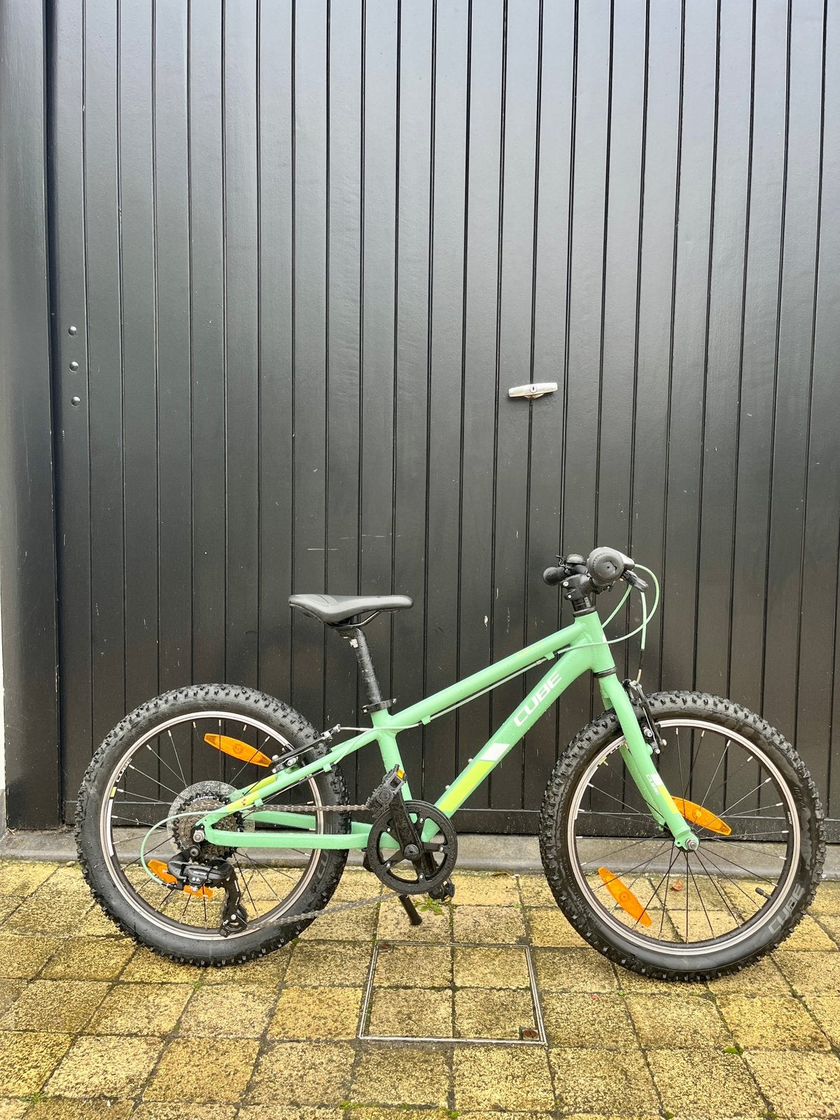 Cube acid race 20inch, Fietsen en Brommers, Ophalen, Velgrem, Versnellingen, Zo goed als nieuw