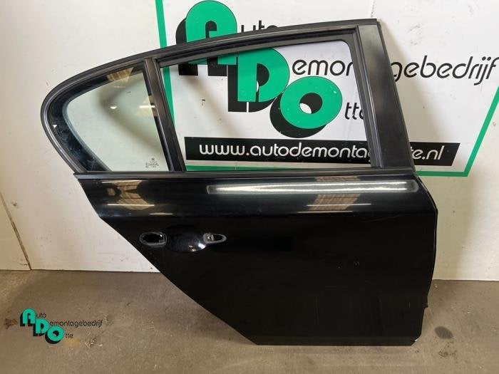 Portière 4portes arrière droite d'un BMW 1-Serie (1-Serie, -, 3 mois de garantie, Utilisé, Porte