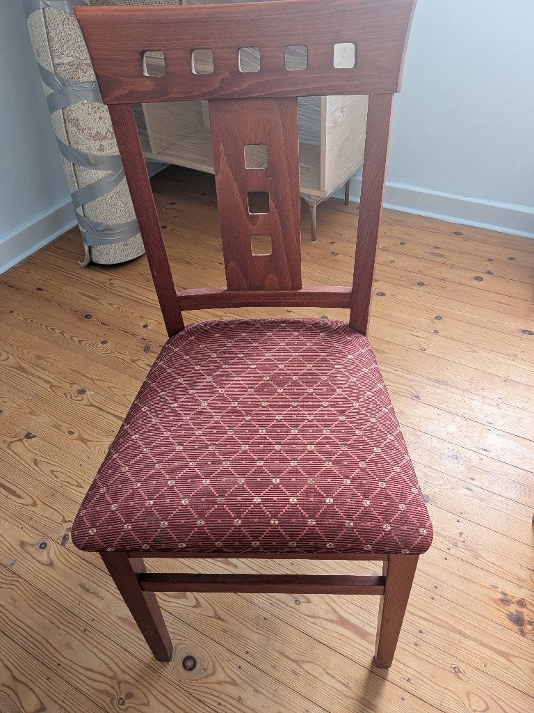 Chaise vintage en bois et tissu bordeaux assortie 15€/pc, Autres couleurs, Enlèvement, Tissus, Cinq, Six Chaises ou plus
